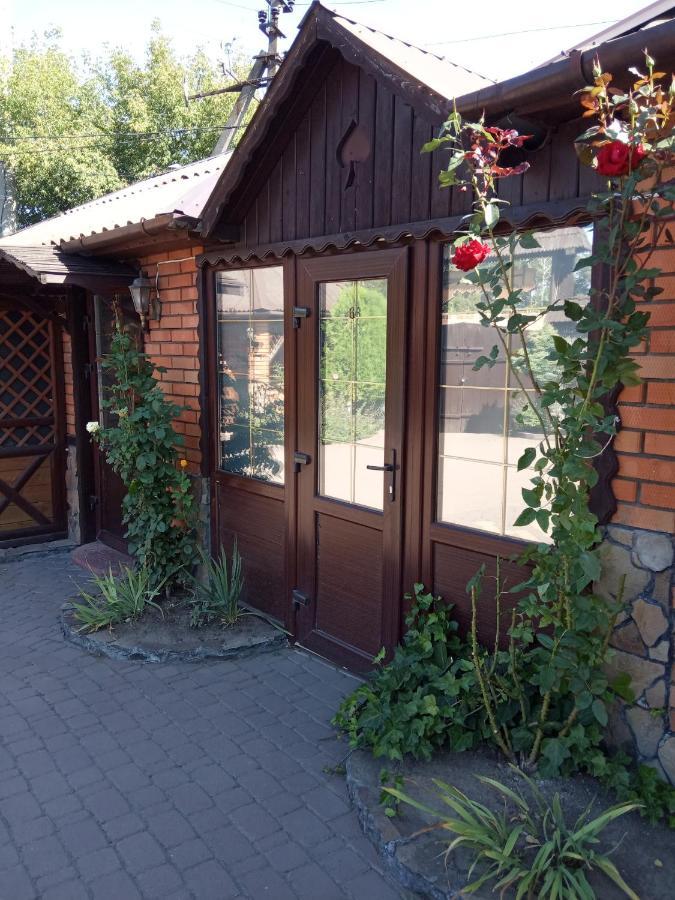 Хостел 24 Khmelʼnytsʼkyy Buitenkant foto